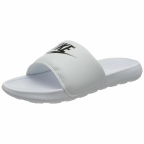 Tongs pour Femmes Nike VICTORI ONE SLIDE CN9677 100 Blanc