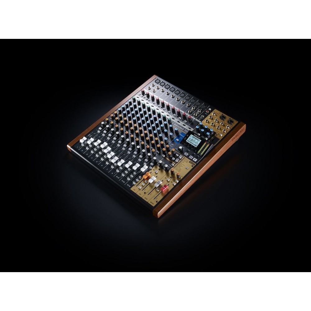 Table de DJ Tascam MODEL 16