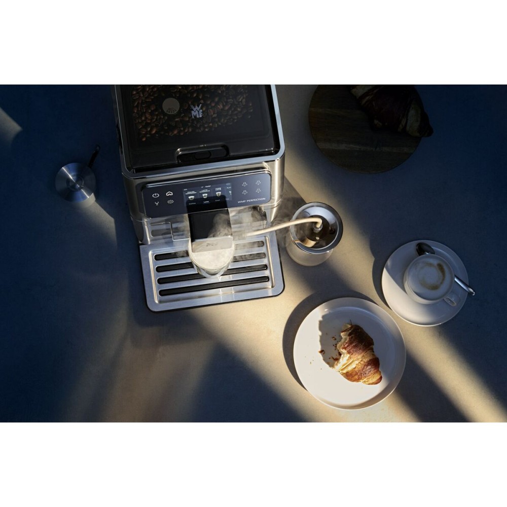 Superautomatische Kaffeemaschine WMF CP813D10 Schwarz 1550 W 3 L 250 g