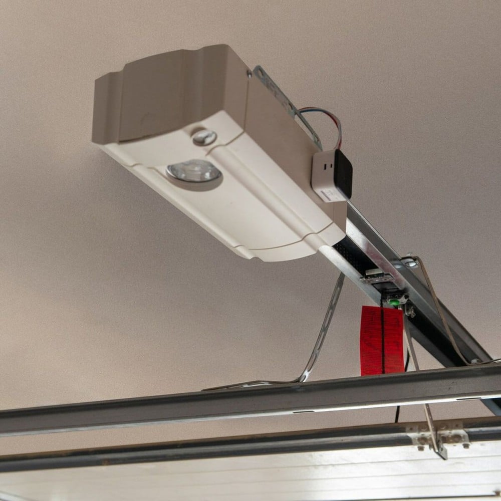 Smart Sensor for Doors and Windows Yale 05/102320/BW