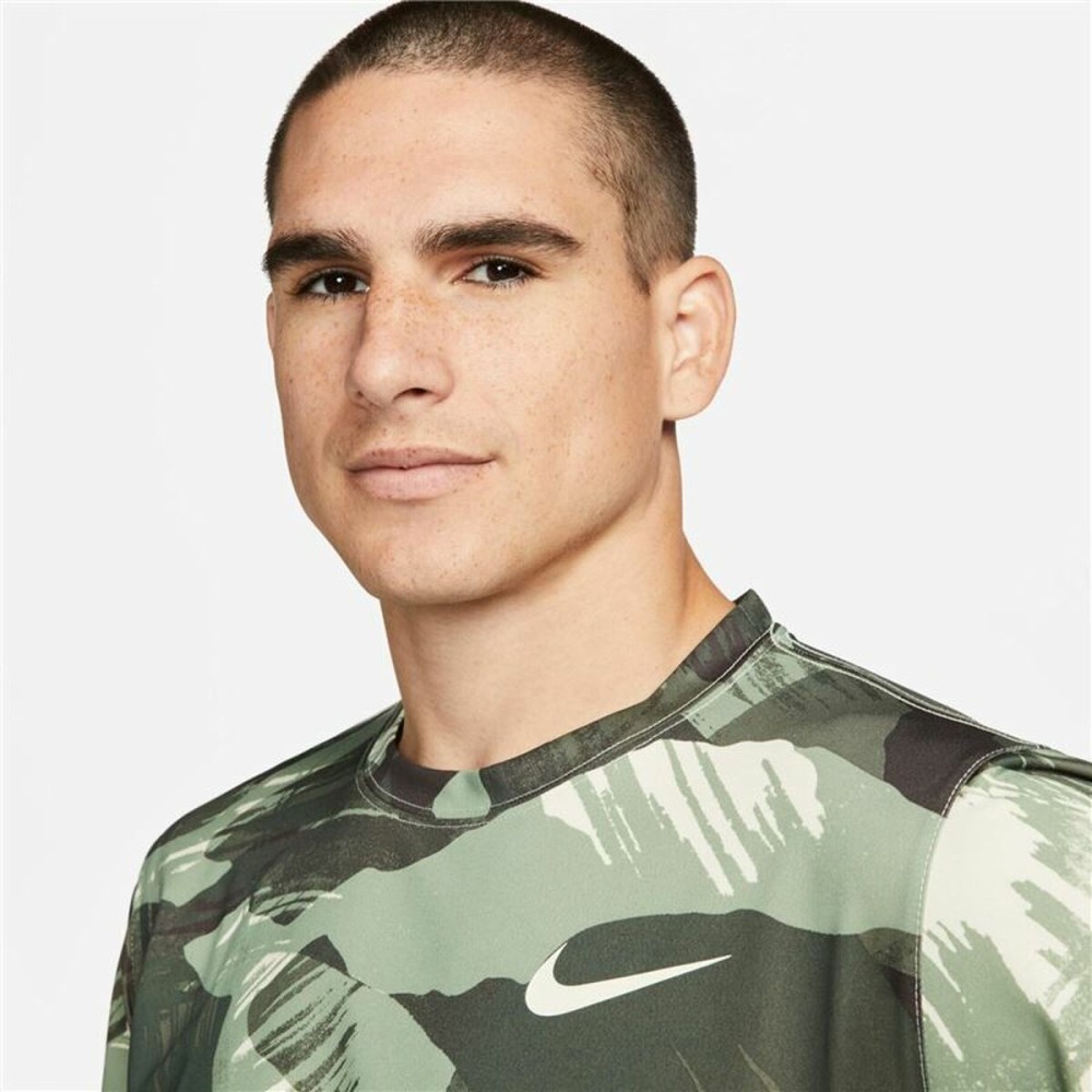 Herren Kurzarm-T-Shirt Nike Dri-FIT grün M
