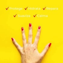 Moisturising Lip Balm Carmex Carmex Strawberry Yellow Red