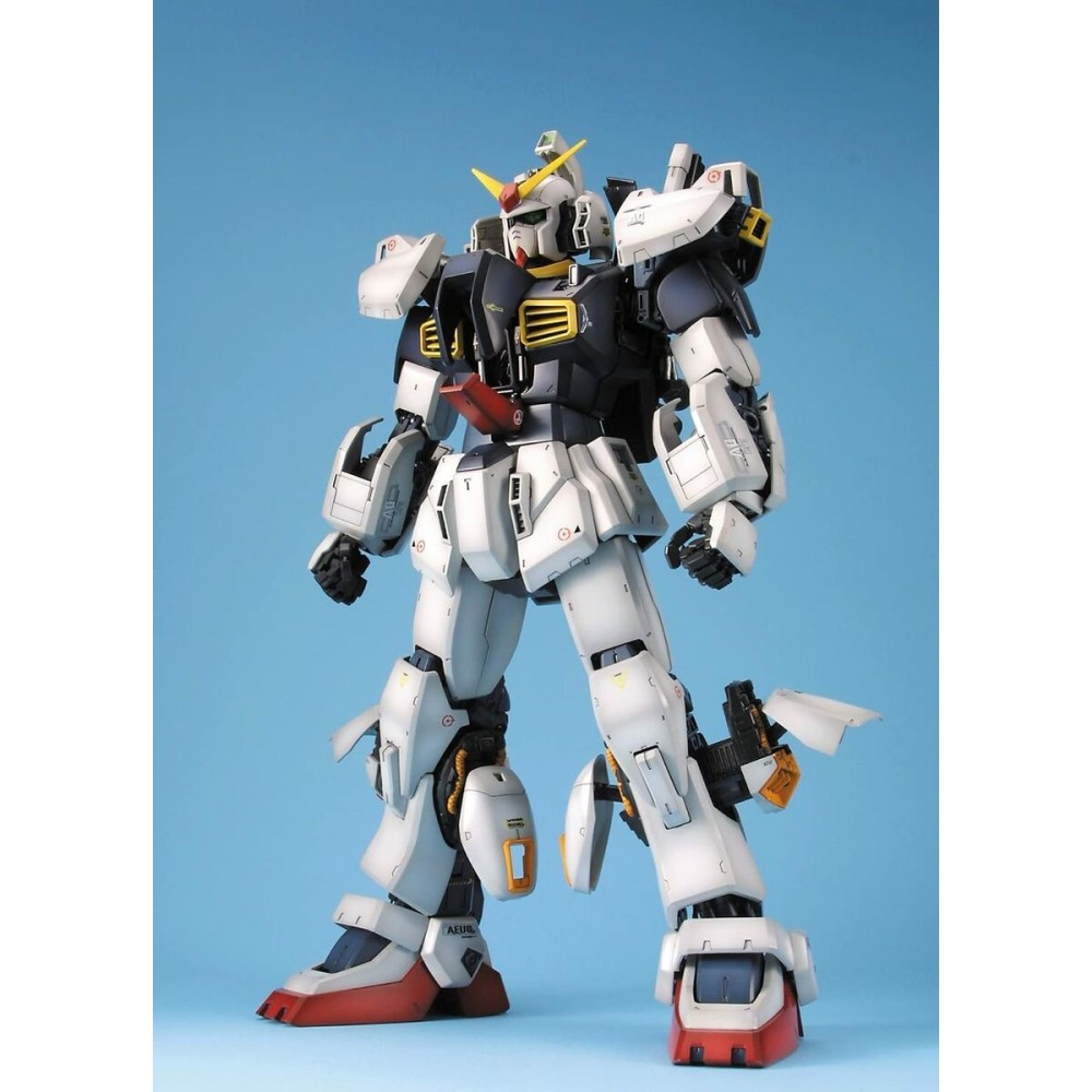 Jointed Figure Bandai GUN64872