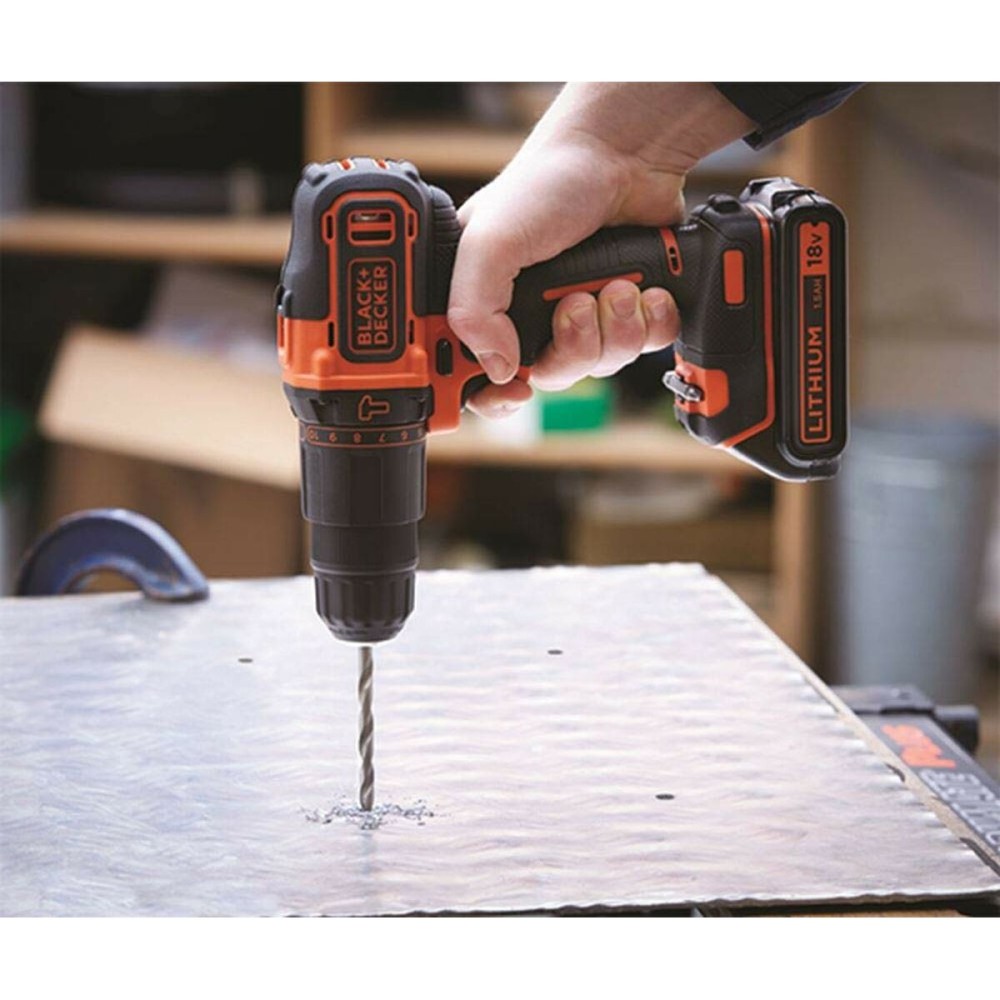 Perceuse à Percussion Black & Decker 18 V