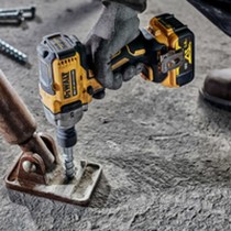 Clé à chocs Dewalt DCF892NT-XJ 760 W 18 V 1084 Nm