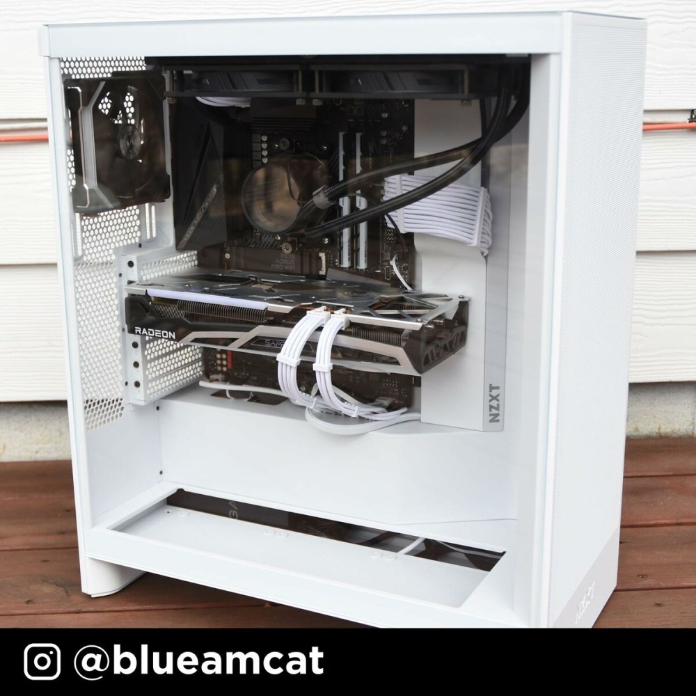 Boîtier ATX semi-tour NZXT H7 Flow RGB Midi Blanc