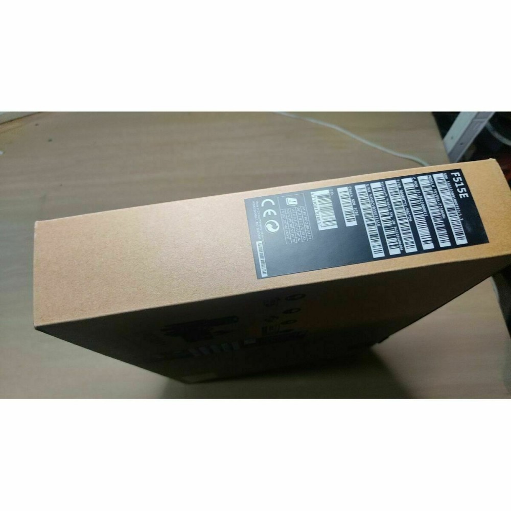 Ordinateur Portable Asus 90NB0ZT1-M00RV0 15,6" Intel Core i3 N305 8 GB RAM 256 GB SSD Espagnol Qwerty