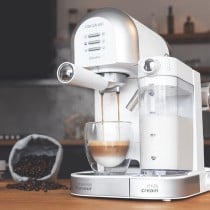 Express-Kaffeemaschine Cecotec Cumbia Power Instant-ccino 20 Chic 1,7 L 20 bar 1470W Weiß 1350 W
