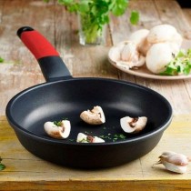 Non-stick frying pan BRA A411230 Ø 20 cm Red Metal Aluminium