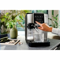 Superautomatische Kaffeemaschine DeLonghi ECAM 220.80 SB