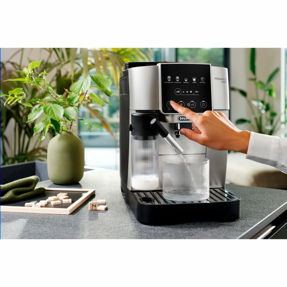 Superautomatische Kaffeemaschine DeLonghi ECAM 220.80 SB