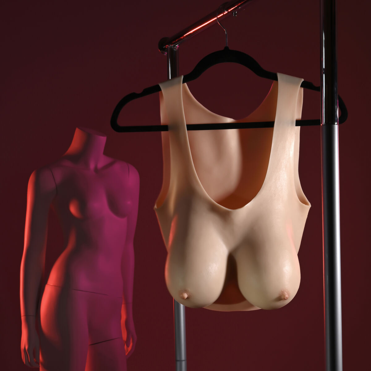 V4HE83676E2852DAA63341E049677AE8044R5084334P5