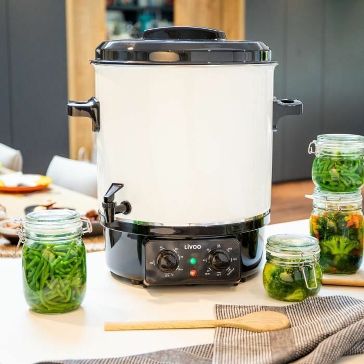 V4HED4C3E61BED92341004DA3AD036E4D4CR7372497P5