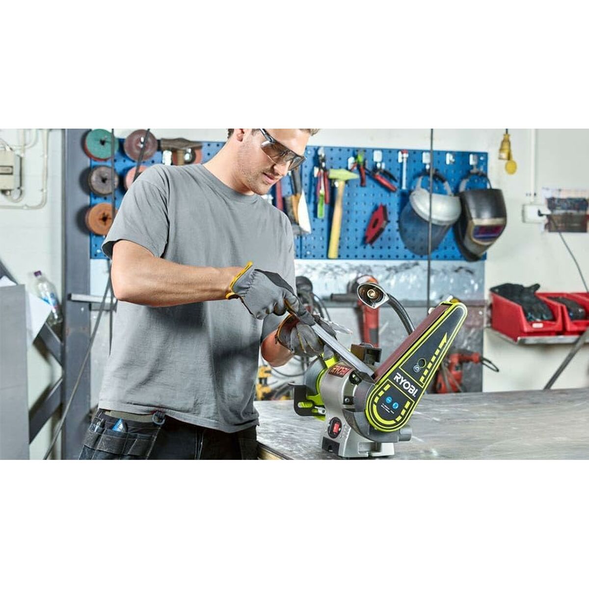 V8H64C7F9F145A85FDC033DC366FD4DCA4FR7390924P3