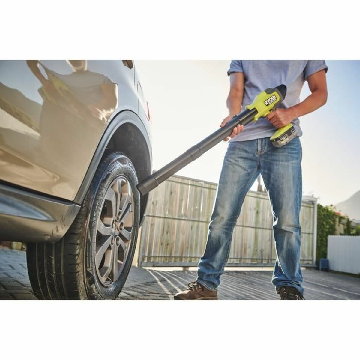 V2HE5D67253015F84DE12B9384D684FF4EAR7039586P6