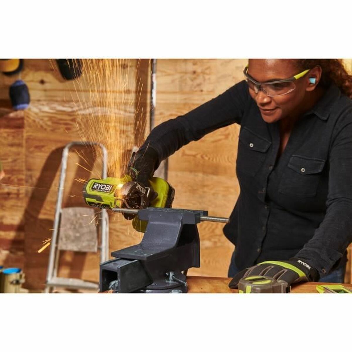 V2H1F115C46389BD37EABB742BB7EA96DF1R7039716P6