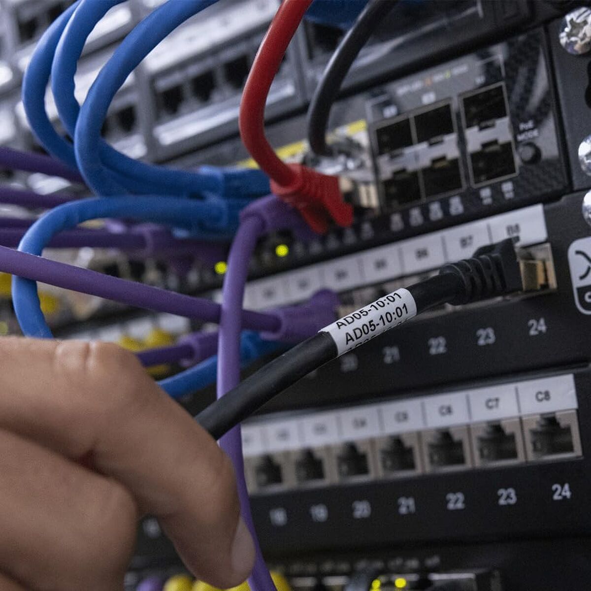 V2H909BD2BB884A466CEB01E242D53C1F8AR7623477P6