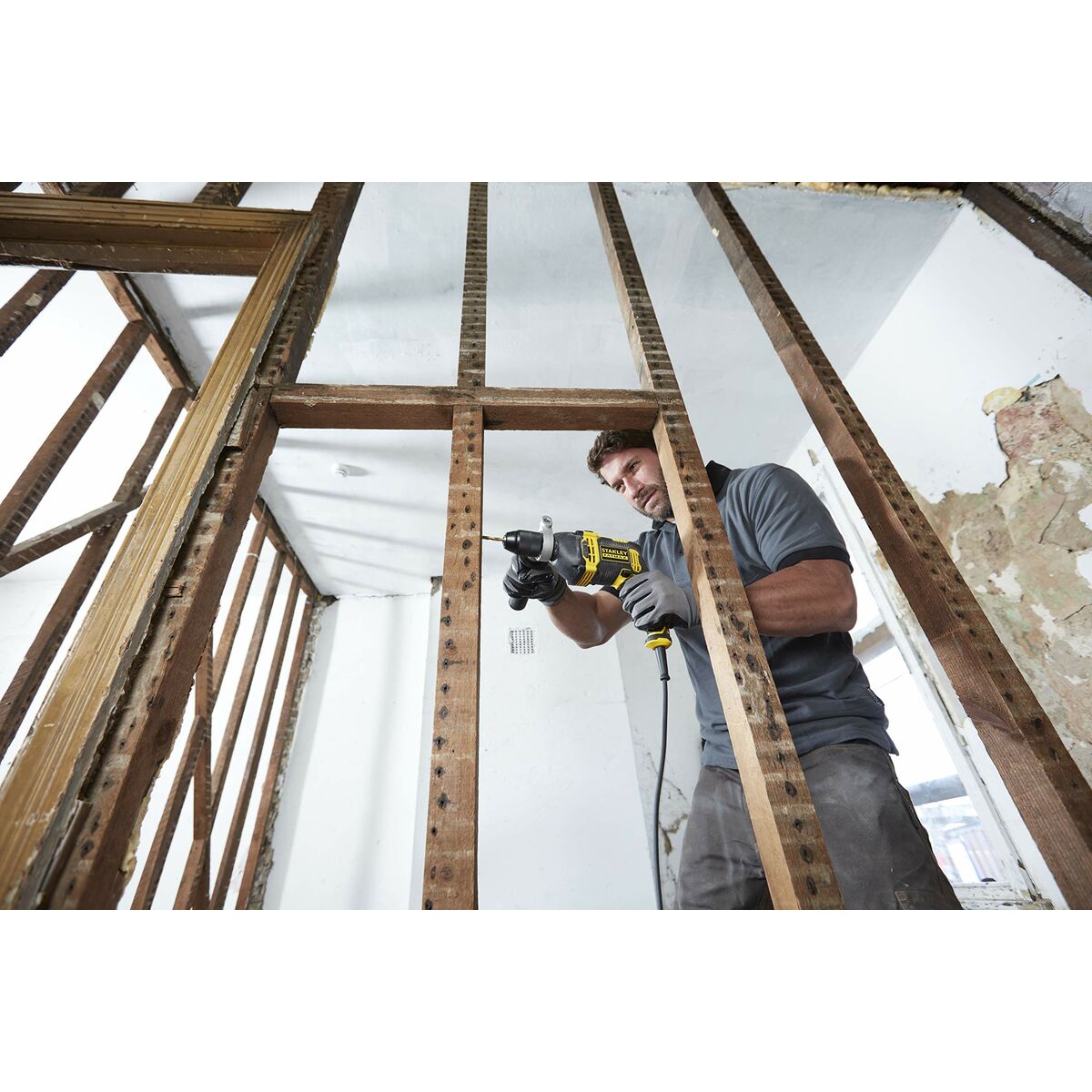 V8HF718847F3775DEEED3EDEFEA9DBF72BAR7234040P4