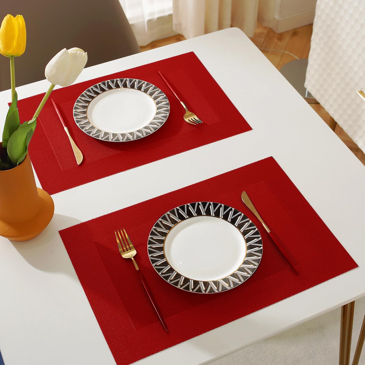Panda Palm Vinyl Placemats Heat-Resistant Table Mats Washable Easy Clean Plastic Placemats for Dining Table Set of 4(Red)