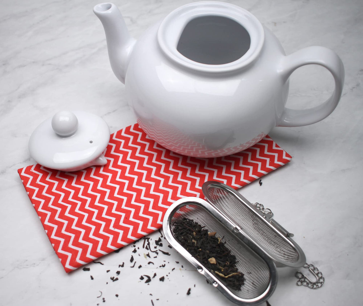 RSVP International Endurance Kitchen Collection Edelstahl-Gewürzsieb, schwimmend, für Suppen, Eintöpfe oder große Teekannen, Jumbo-Oval, 4,25 x 1,75 Zoll