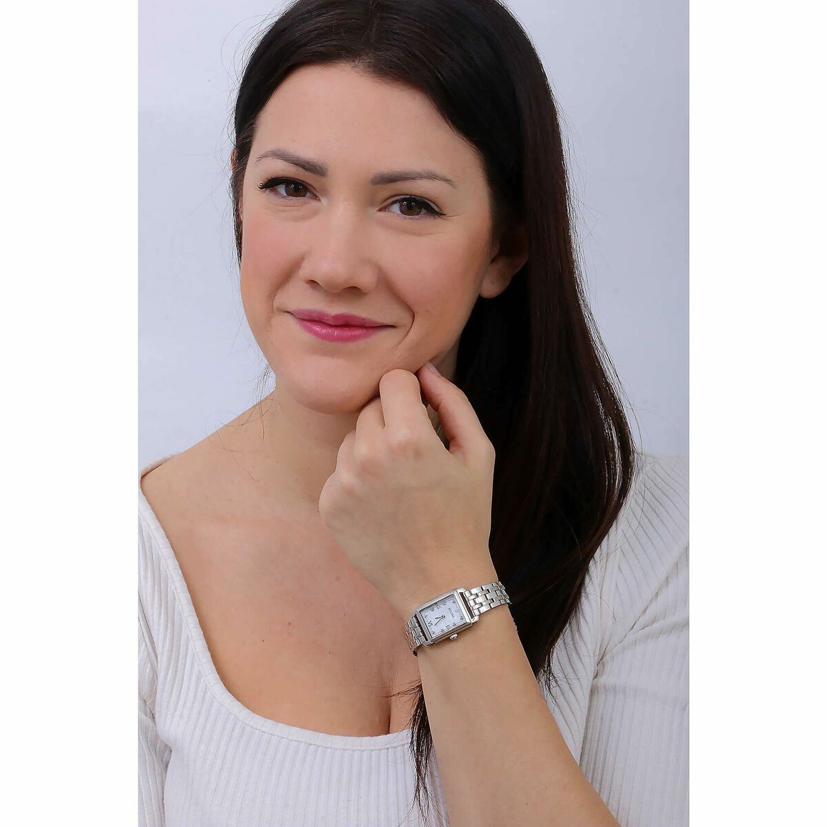 V4H76CE9A33262D47057FAD13515567F520R7115013P4