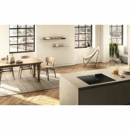 V2HCA5D57B22541987B60962B935B437026R6850651P5