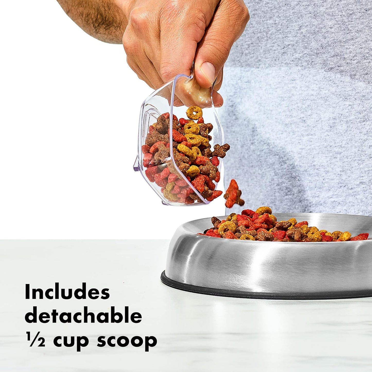 OXO Good Grips Pet POP Container – 6.0 Qt/5.7 L with Half Scoop, Ideal for up to 6.5lbs of Dog Food or 4.5lbs of Cat Food, Airtight Dog and Cat Food Storage Container, BPA Free, Clear