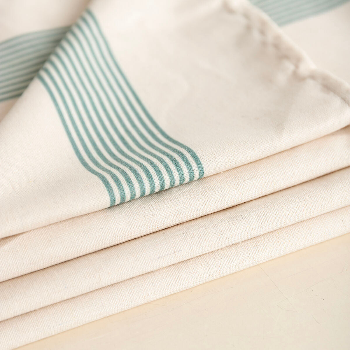 V6H57794EEF6E673038A6FF02530D5159A1R5315738P4