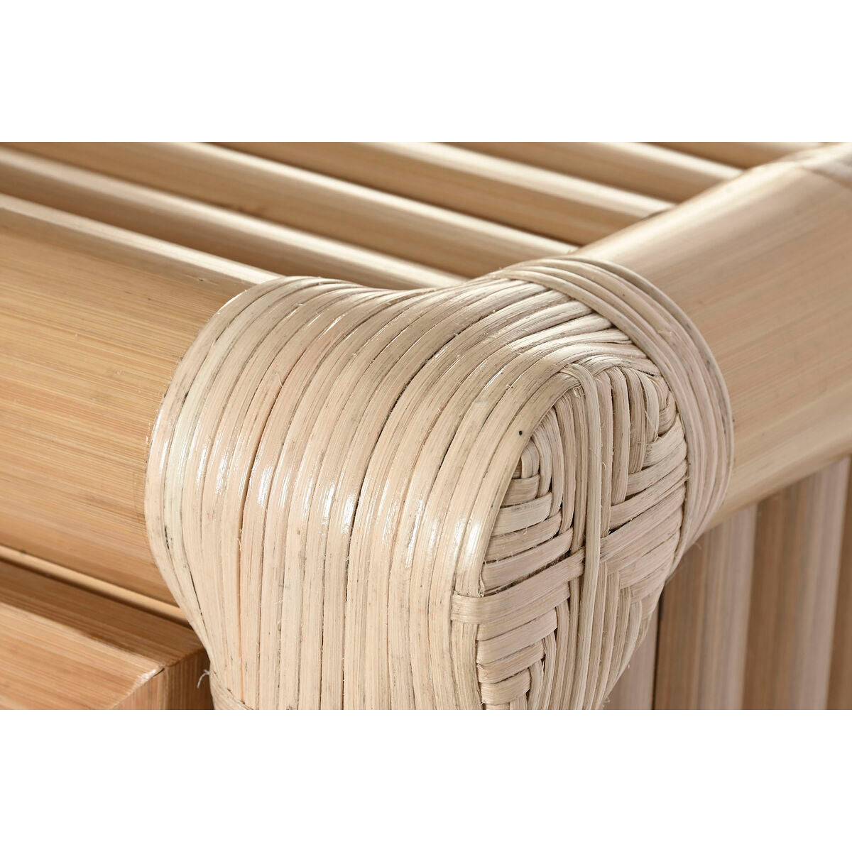 V2H17C7AECDE6B92ADFB43B98905186EAEDR7145174P6