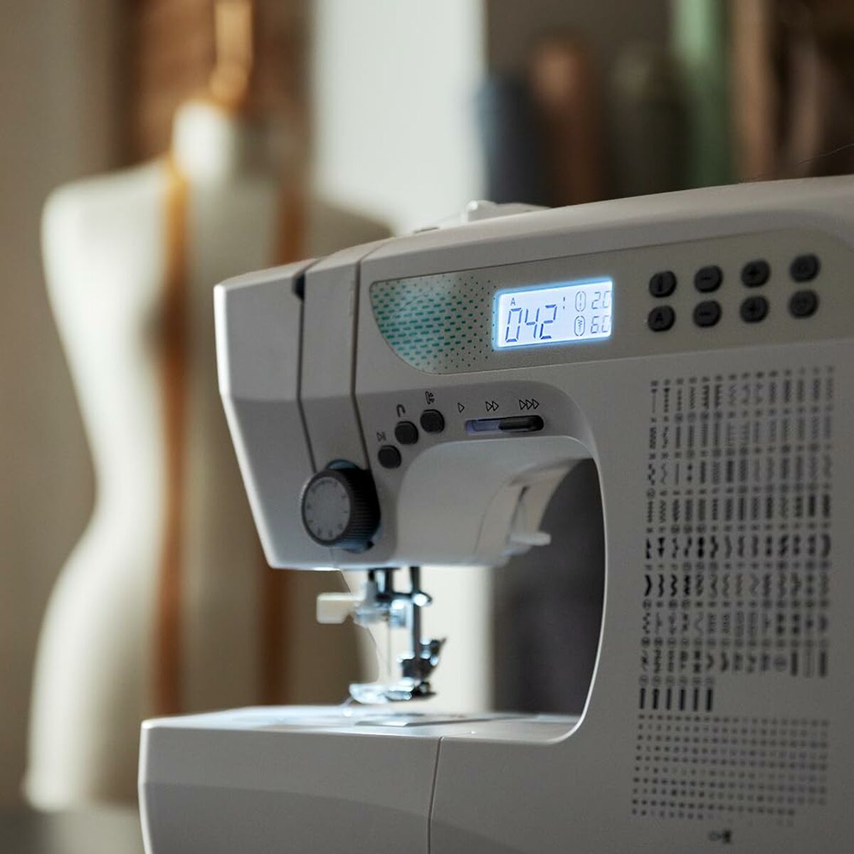 V2HC4C3AE3BD2EFBF4070170E9A1278075FR7401109P8