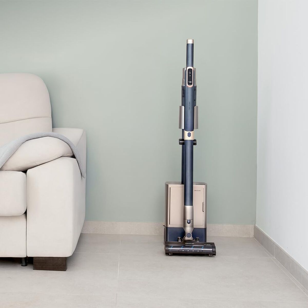 V2H833682D586EDDFE064478BC6000AA82AR7644208P2