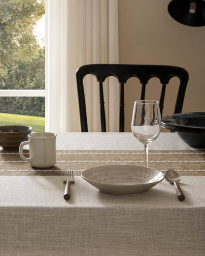 ZeeMart Contrast Linen Table Cloth Rectangle Table Cloths 52x70 Inch Brown, Farmhouse Style Heavy Weight Beige Tablecloth, Water Resistant Burlap Tablecloths