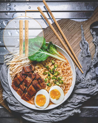 5 Paar wiederverwendbare Bambus-Essstäbchen, klassische, gesunde und hochwertige natürliche Bambus-Essstäbchen, spülmaschinenfest, 25 cm lang (Muster: mehr als jedes Jahr) 